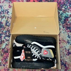 Vans Sk8-Hi MTE-2 “Black Glitter” Men’s Size 7.5 Women’s Size 9